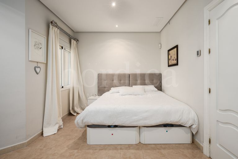 Villa for sale in Los Naranjos