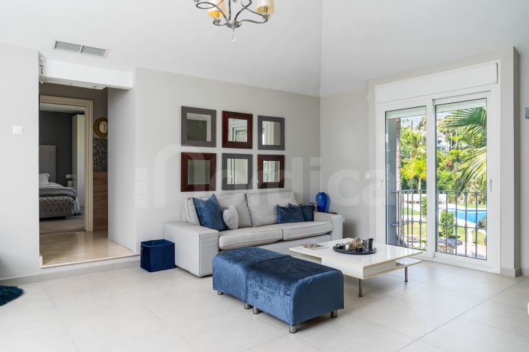 Villa for sale in Los Naranjos