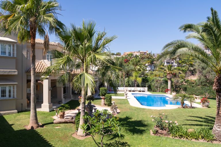 Villa for sale in Los Naranjos