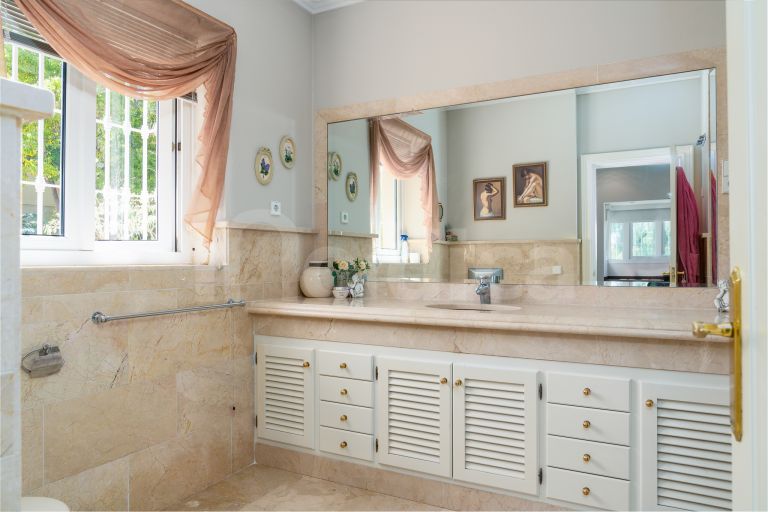 Villa for sale in Los Naranjos