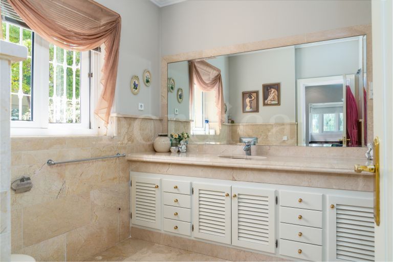 Villa for sale in Los Naranjos