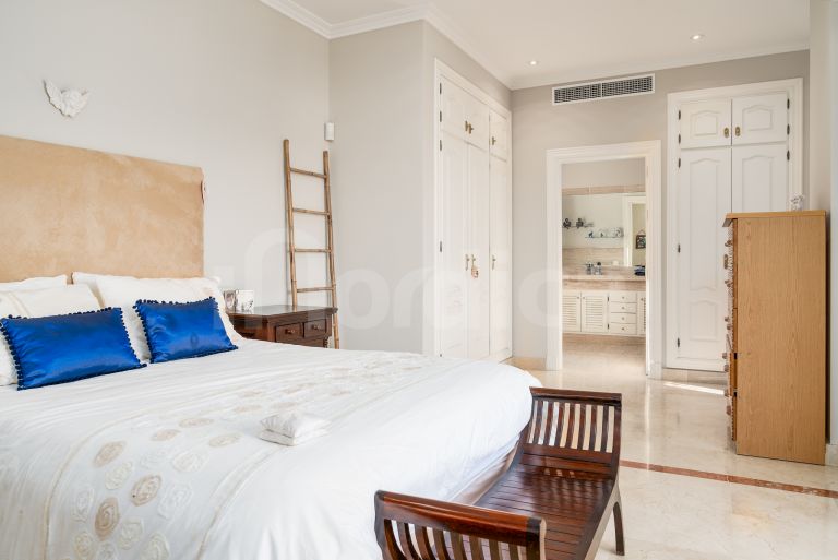 Villa for sale in Los Naranjos