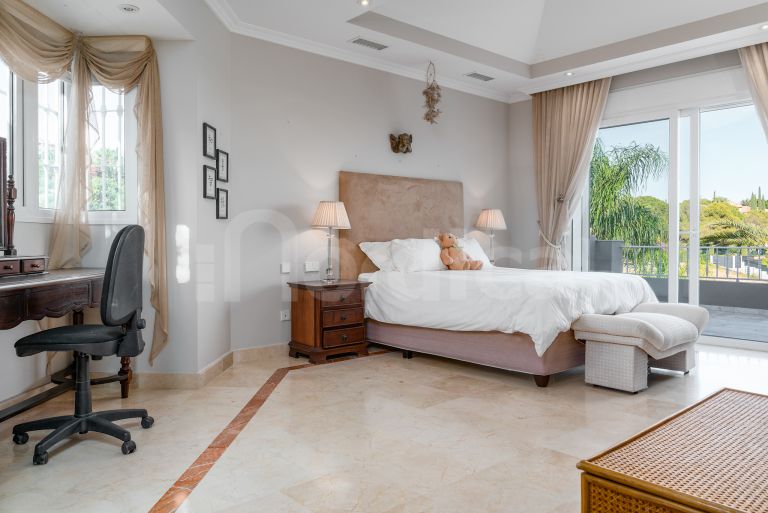 Villa for sale in Los Naranjos