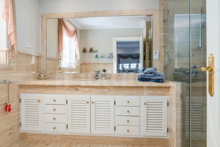 Villa for sale in Los Naranjos