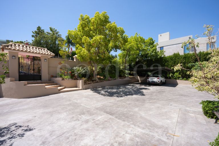 Villa for sale in Los Naranjos