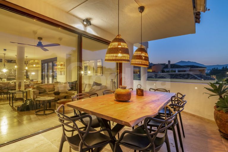 Duplex Penthouse for sale in La Maestranza