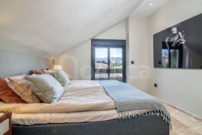 Duplex Penthouse for sale in La Maestranza