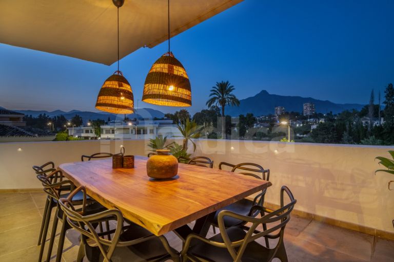 Duplex Penthouse for sale in La Maestranza