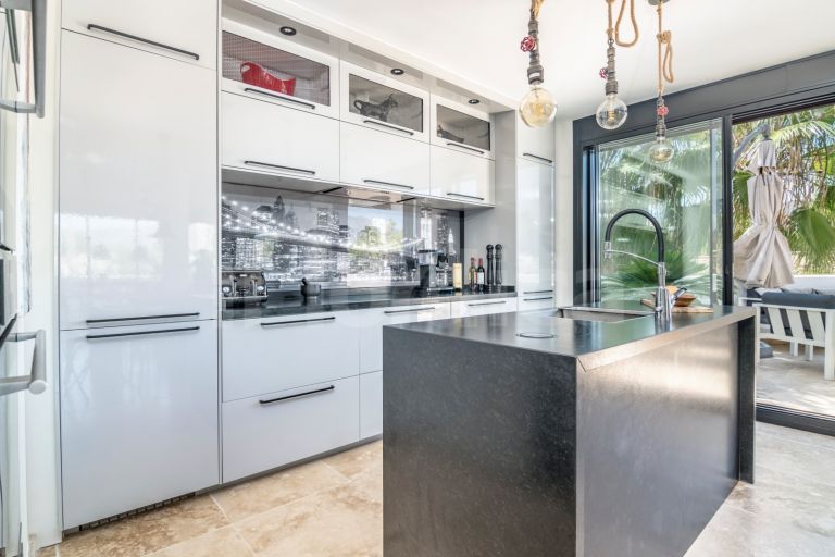 Duplex Penthouse for sale in La Maestranza