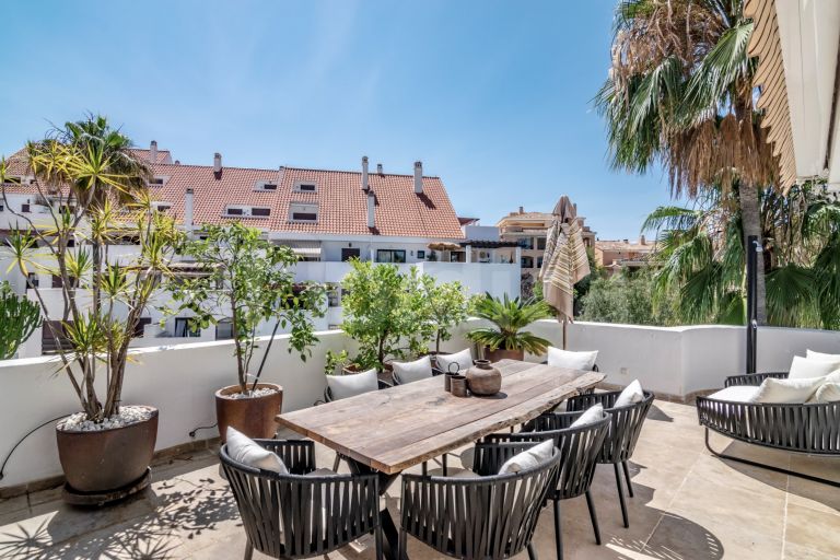 Duplex Penthouse for sale in La Maestranza