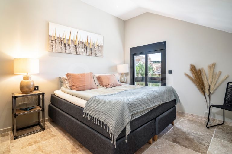 Duplex Penthouse for sale in La Maestranza