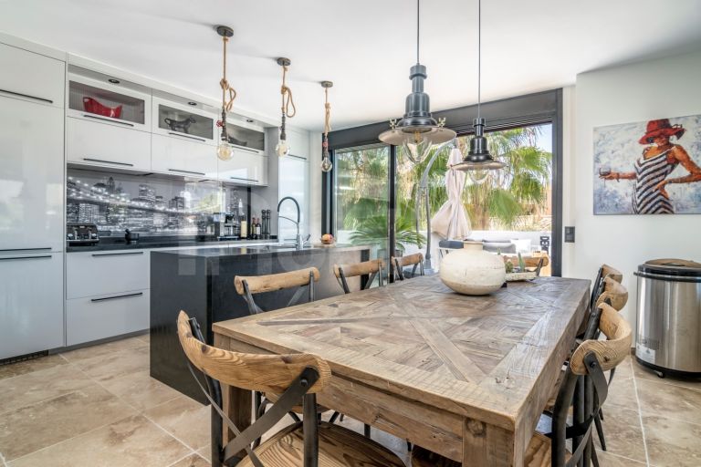 Duplex Penthouse for sale in La Maestranza