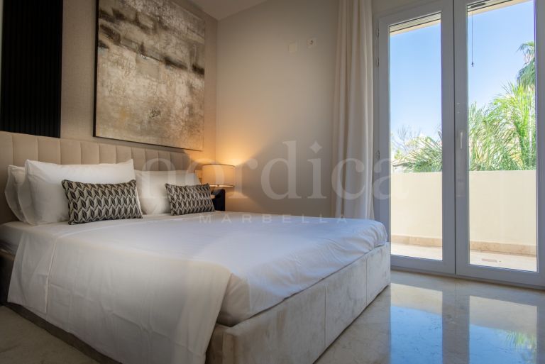 Zweistöckiges Penthouse zu verkaufen in Las Alamandas