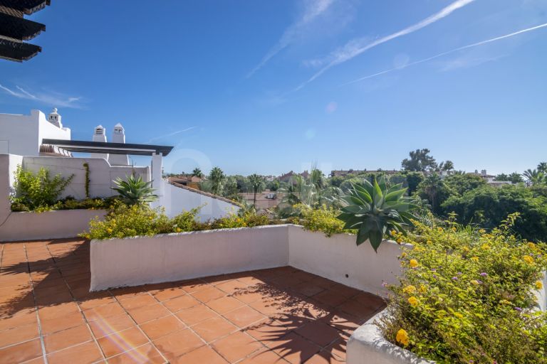 Penthouses for sale in Jardines de Ventura del Mar, Marbella Puerto Banus