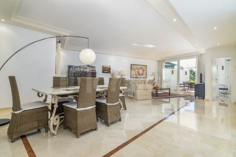 Penthouses for sale in Jardines de Ventura del Mar, Marbella Puerto Banus