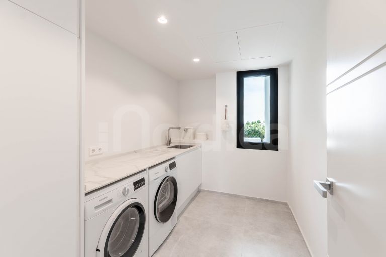 Villa for sale in Supermanzana H