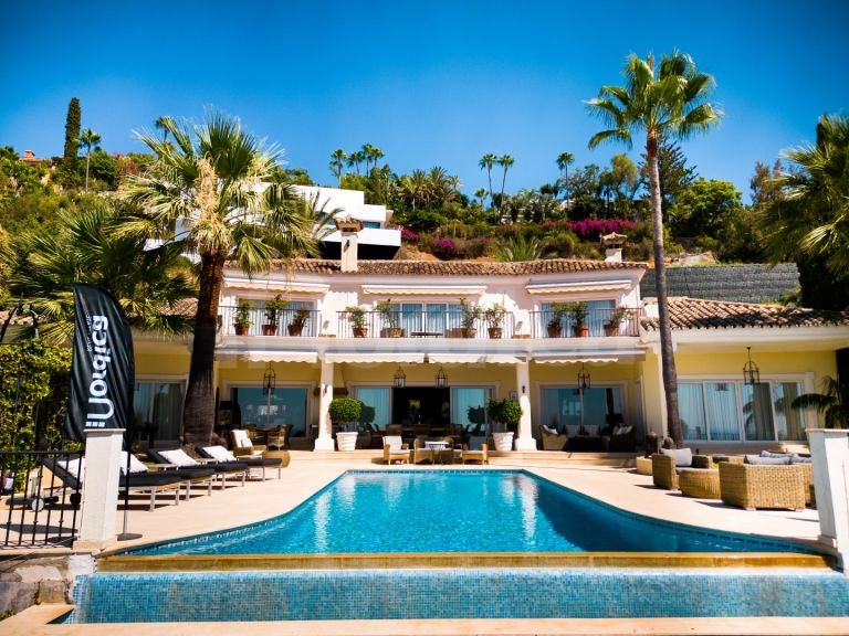 Villa for sale in El Herrojo