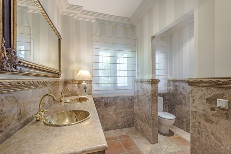 Villa for sale in El Herrojo