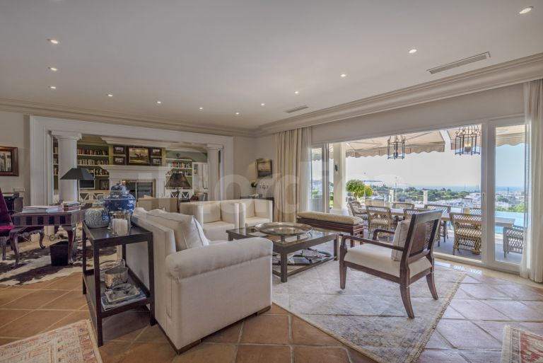 Villa for sale in El Herrojo