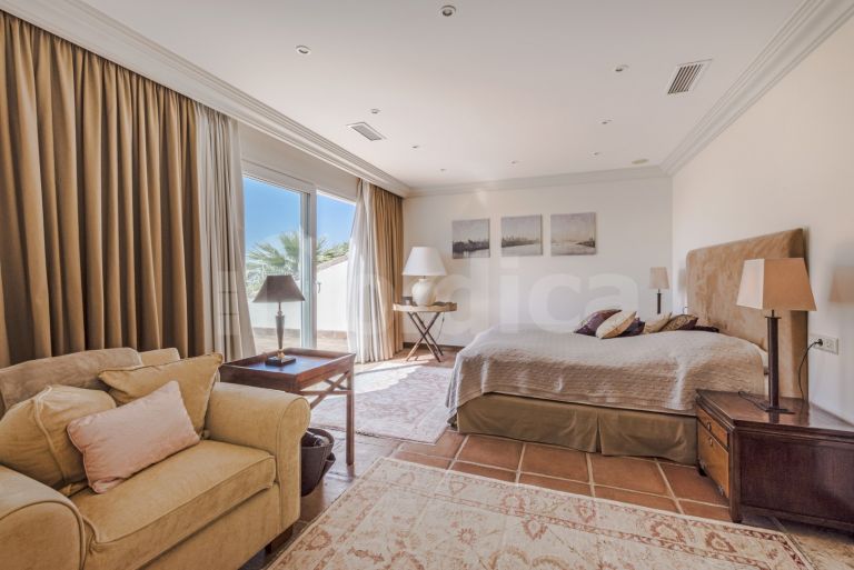 Villa for sale in El Herrojo