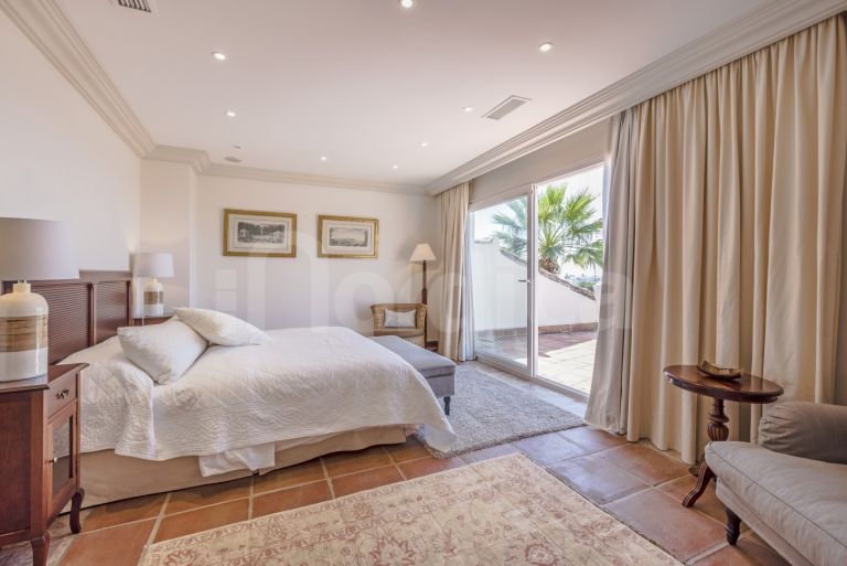 Villa for sale in El Herrojo