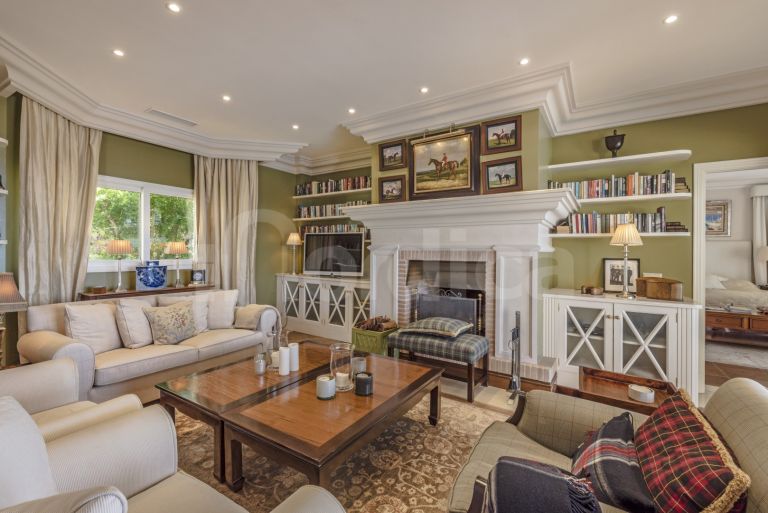 Villa for sale in El Herrojo