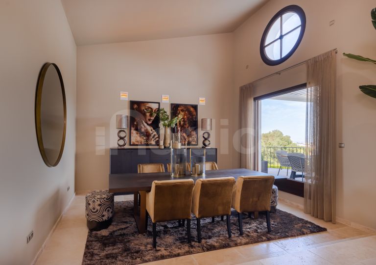 Villa for sale in El Herrojo