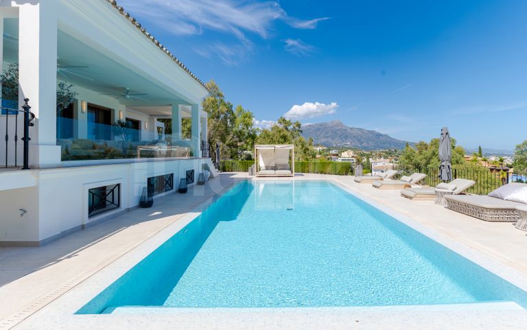 Villa for sale in El Herrojo