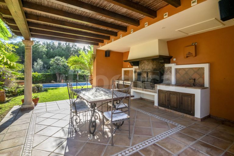 Villa for sale in Altos Reales