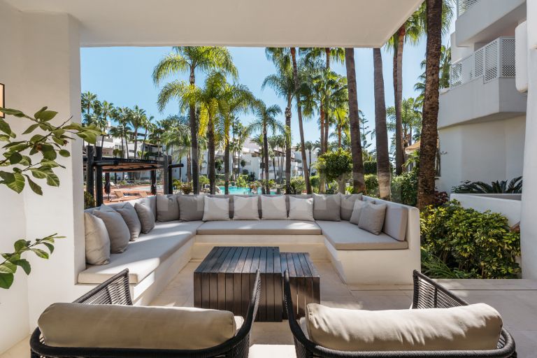 Ground Floor Apartment for sale in Puente Romano