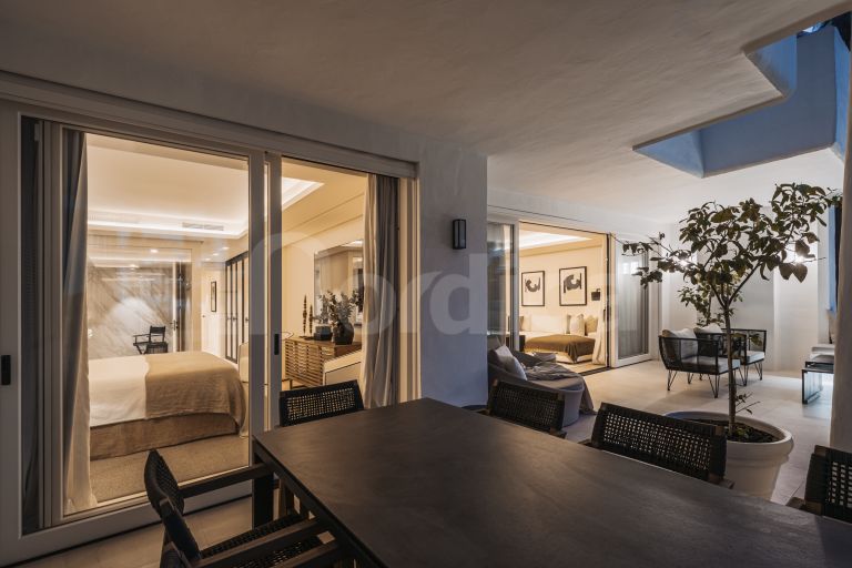 Ground Floor Apartment for sale in Puente Romano