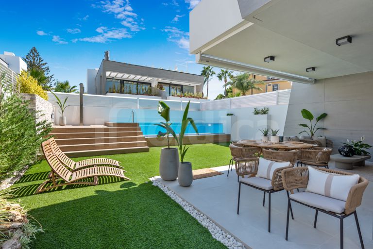 Semi Detached Villa for sale in