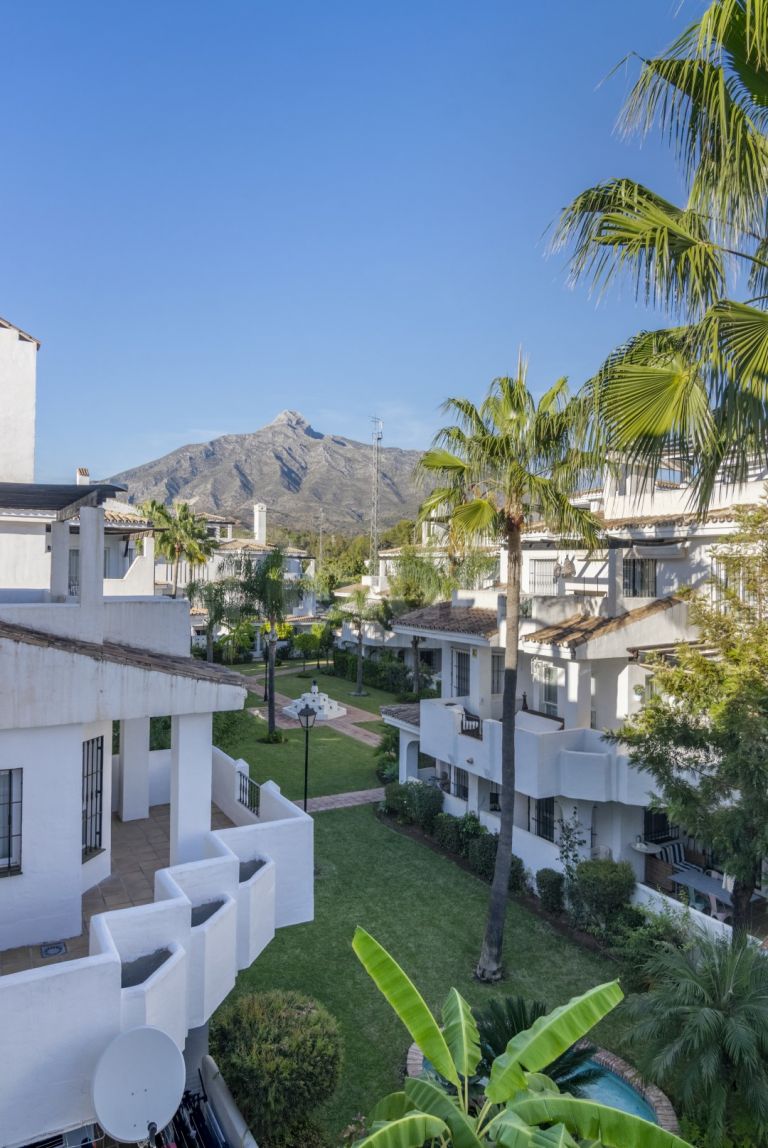 Properties for sale in Los Naranjos de Marbella, Nueva Andalucia