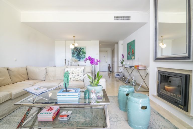 Properties for sale in La Quinta Village, Nueva Andalucia