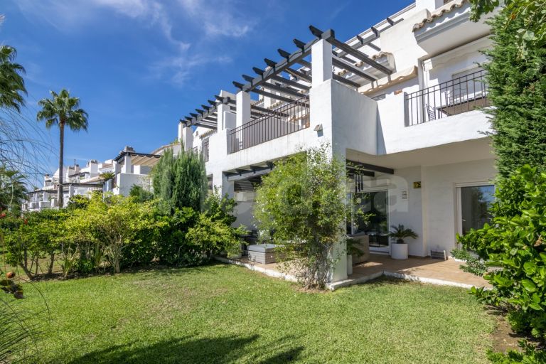 Properties for sale in La Quinta Village, Nueva Andalucia