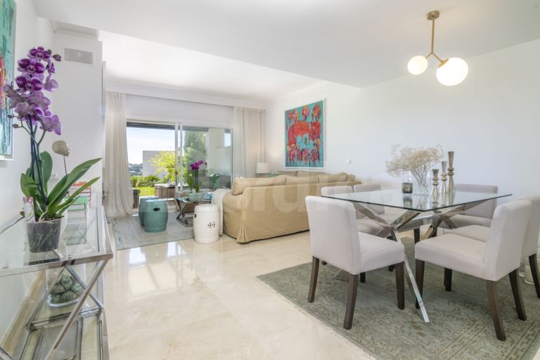 Properties for sale in La Quinta Village, Nueva Andalucia