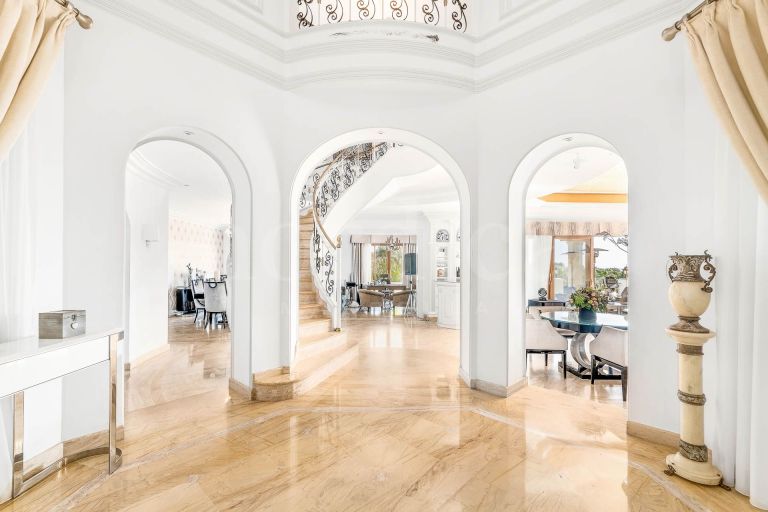 Villa till salu i Paraiso Alto