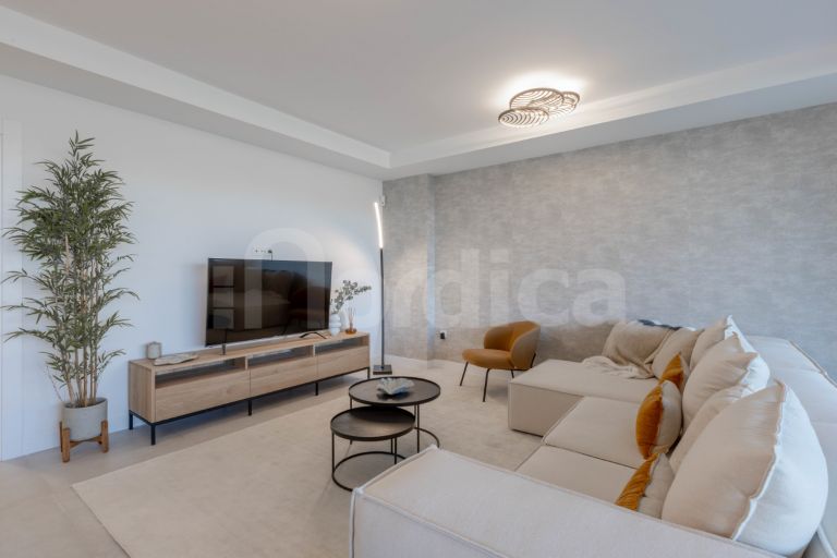 Town House for sale in El Chaparral