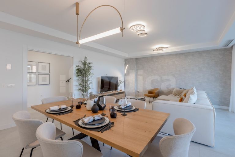 Town House for sale in El Chaparral