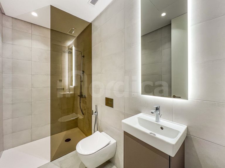 Villa for sale in Las Lomas del Marbella Club