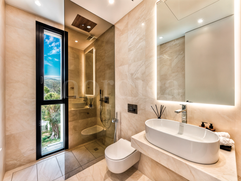 Villa till salu i Las Lomas del Marbella Club