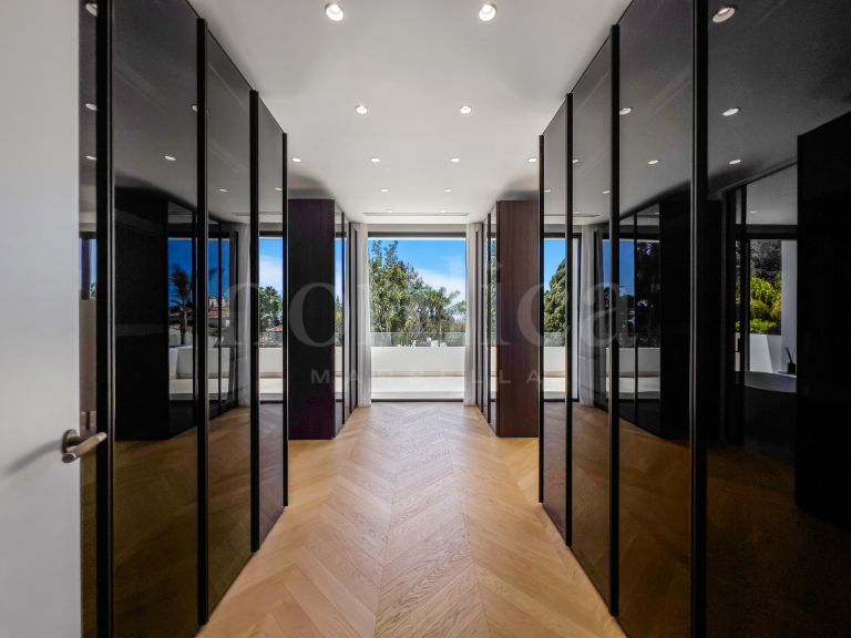 Villa till salu i Las Lomas del Marbella Club
