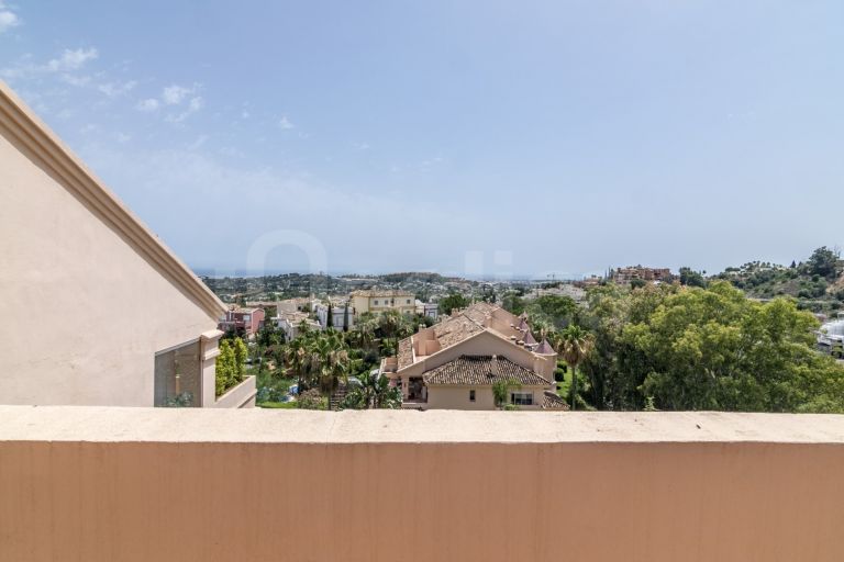 Duplex Penthouse for sale in Albatross Hill