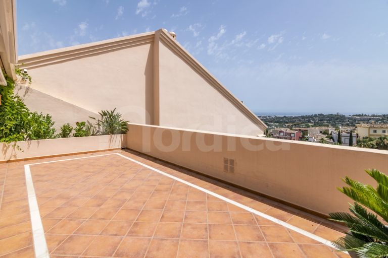 Duplex Penthouse for sale in Albatross Hill