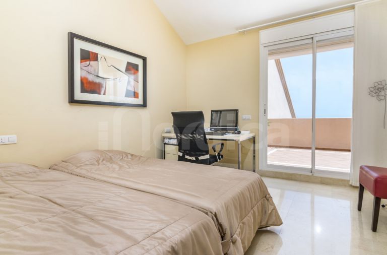 Duplex Penthouse for sale in Albatross Hill