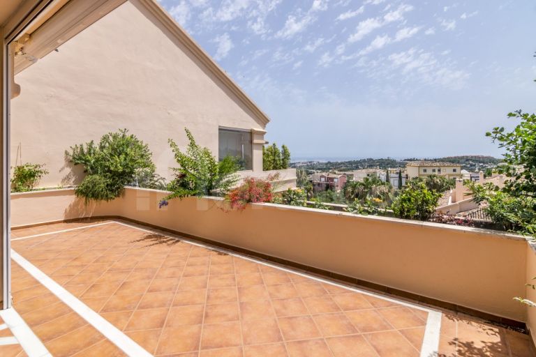 Duplex Penthouse for sale in Albatross Hill