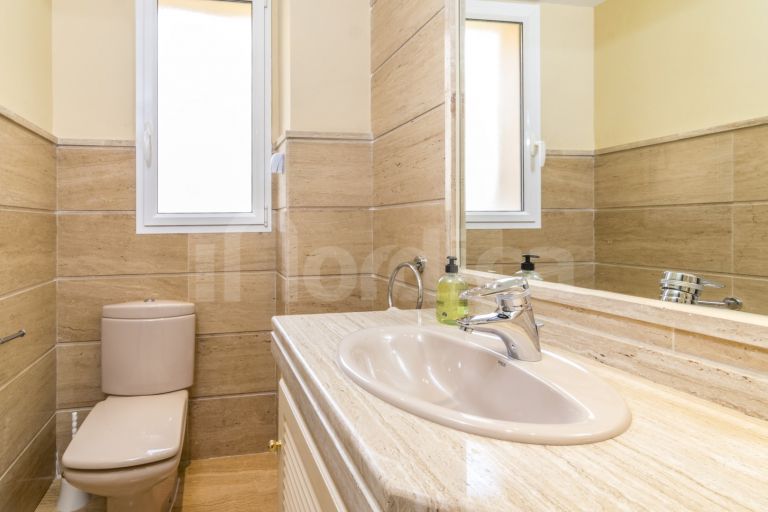 Duplex Penthouse for sale in Albatross Hill