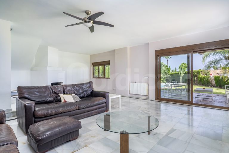 Villa for sale in Supermanzana H