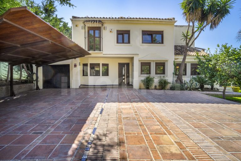 Villa for sale in Supermanzana H