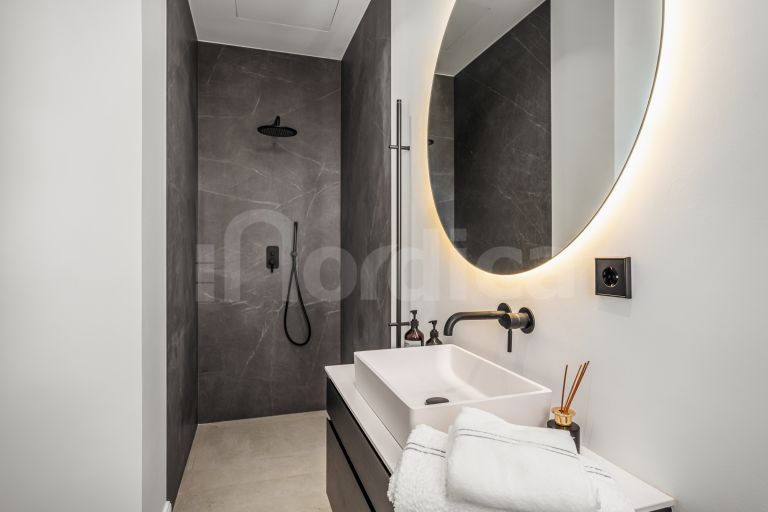 Villa for sale in Los Flamingos